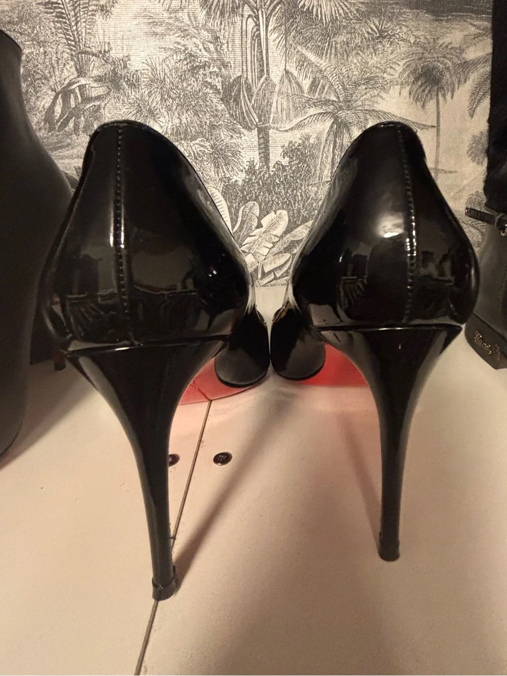 Christian Louboutin 85 mm Pumps - Patent calf leather - Black - Women 37 1/2